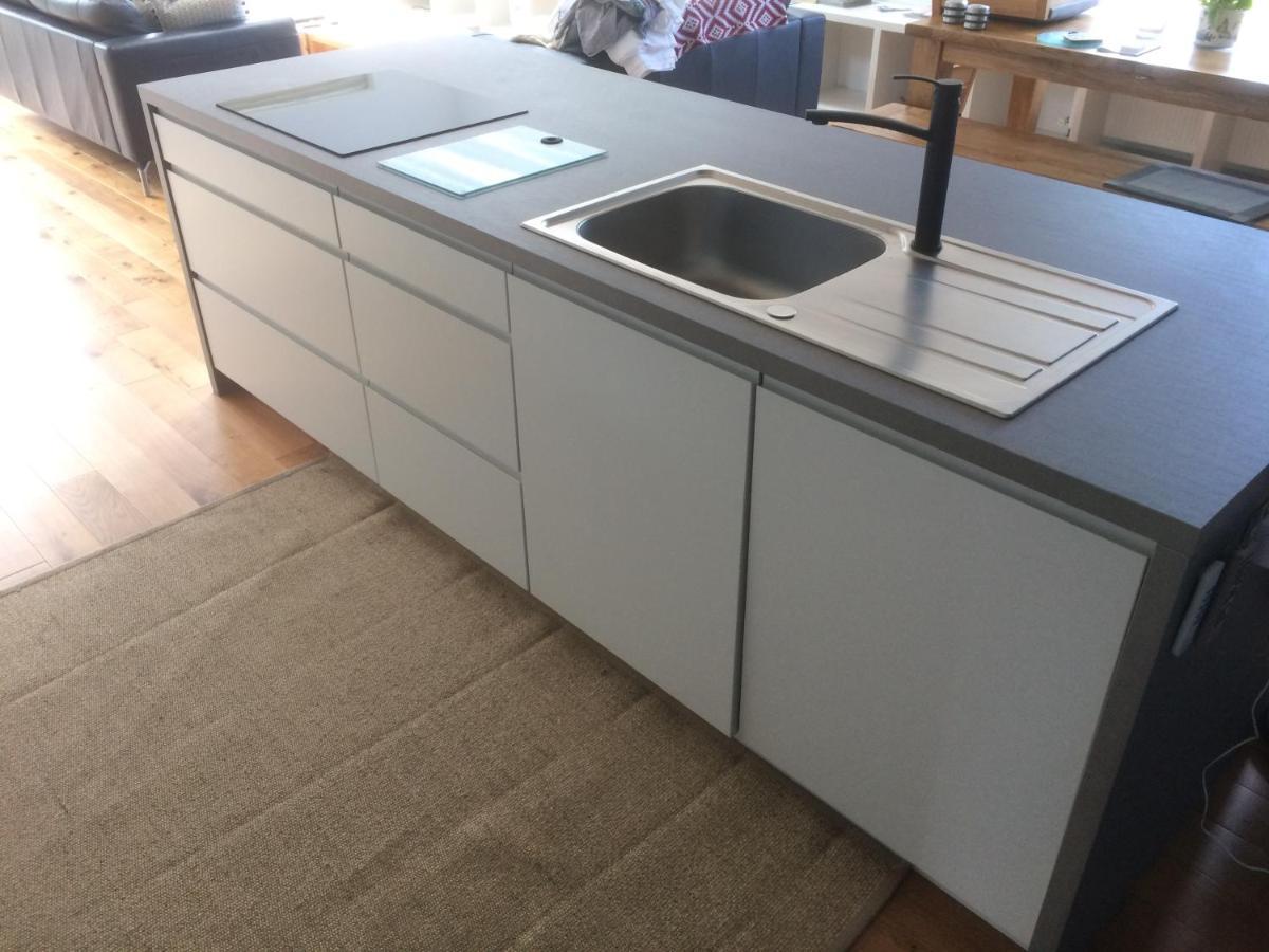 Spacious Contemporary Chalet Type Apartment. 戈尔韦 外观 照片